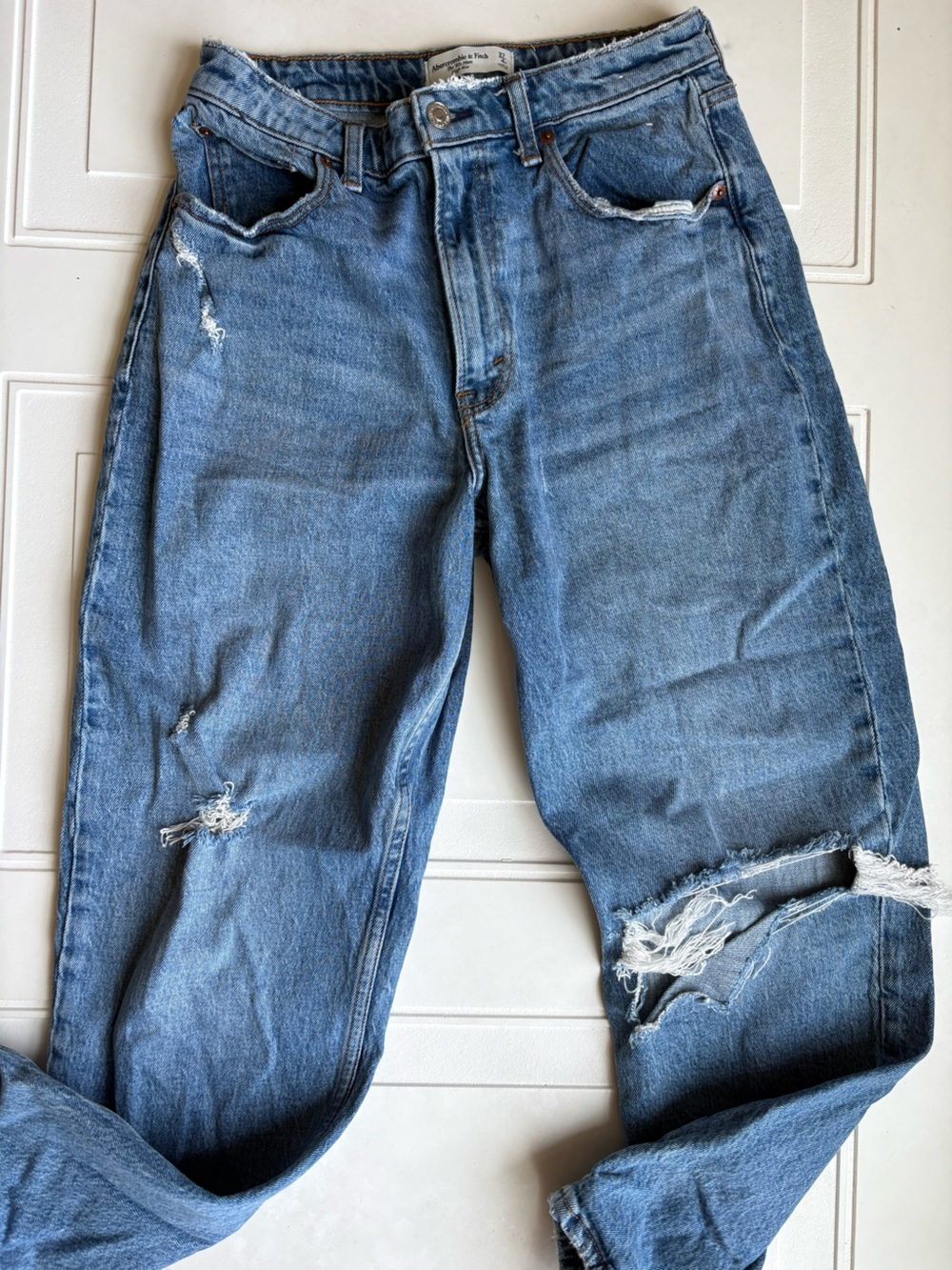 Abercrombie Women’s 80s Mom Jeans Curve Love High Waist Size 27
